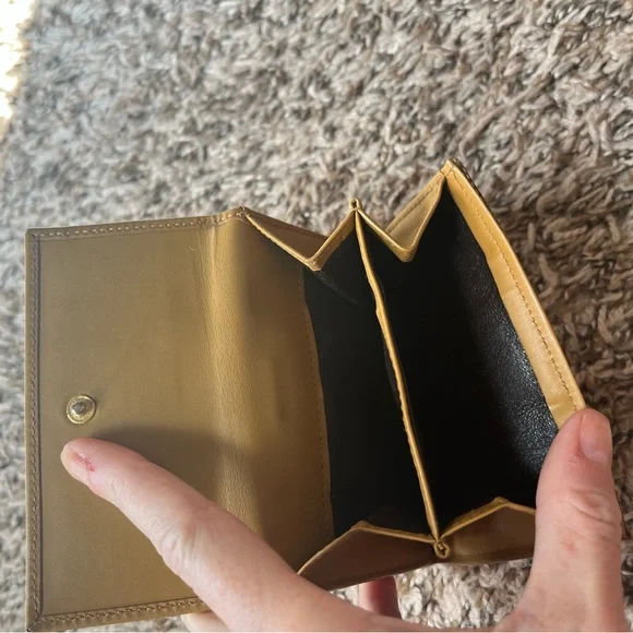 Gucci Brown Designer Wallet - Picture 5 of 8